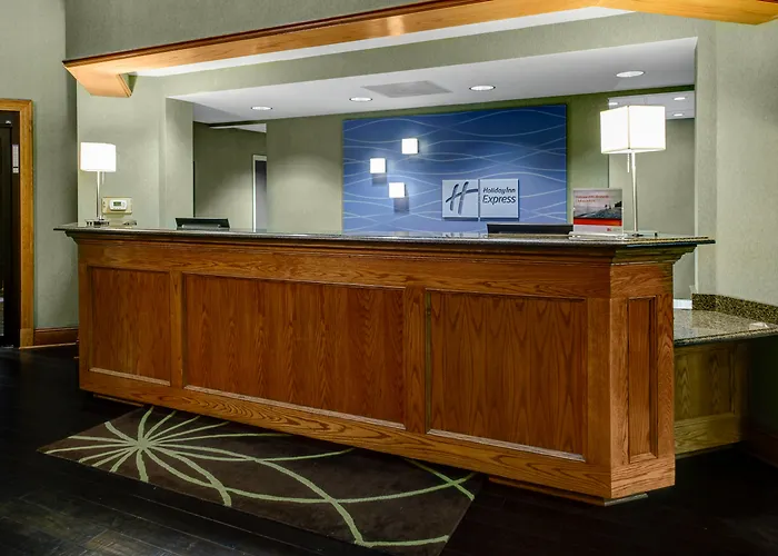 Holiday Inn Express Hotel & Suites Atlanta Buckhead By Ihg